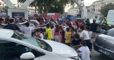 Kocaeli'de 52. Altın Kiraz Kültür ve Sanat Festivali'nde ilginç anlar yaşandı