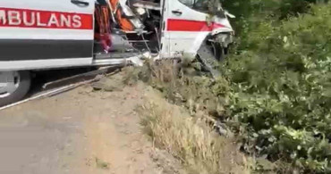 Kocaeli'de Ambulans Yoldan Çıktı