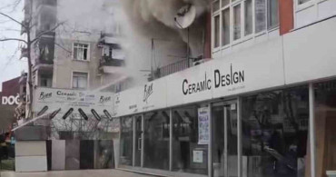 Kocaeli'de Apartman Yangını: 4 Kişi Dumandan Etkilendi