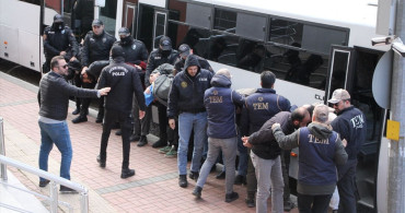 Kocaeli'de DEAŞ ve El Kaide Operasyonunda 12 Zanlı Daha Adliyeye Sevk Edildi