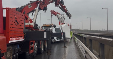 Kocaeli'de Fırtına Trafiği Olumsuz Etkiledi