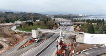 Kocaeli'de Gece Operasyonu ile Yeni Köprü İnşaatı Tamamlandı