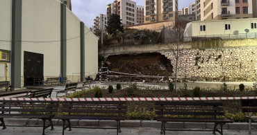 Kocaeli'de İstinat Duvarı Çöktü