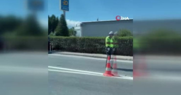 Kocaeli'de panelvan yol tabelasına çarptı: 1 ölü, 2 yaralı