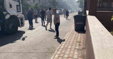 Kocaeli’de saman yüklü tırda çıkan yangın mahalleyi tehdit etti