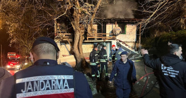 Kocaeli'de Yangın Faciası: Bir Kişi Hayatını Kaybetti