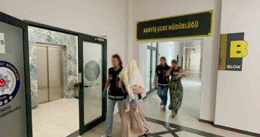 Kocaeli'nde 1,6 milyon liralık hırsızlık şüphelisi kadınlar, bebekleriyle adliyeye sevk edildi