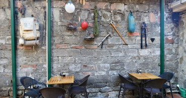 Köksal Sonbay'ın Kafesi: Zirvelerden Taşlar ve Efsane Dağcı Hikayeleri