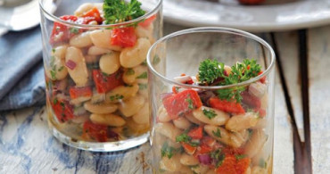 Kolay Kuru Fasulye Salatası Tarifi