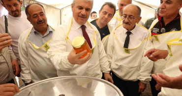 Konya'da geleneksel bal hasadı programı düzenlendi