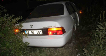 Konya'da kontrolünü kaybeden otomobil yoldan çıktı: 3 yaralı