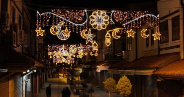 Konya'nın Tarihi Mekanları Ramazan İçin Aydınlatıldı