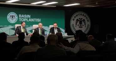 Konyaspor Deniz Türüç ile Anlaştı