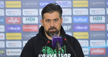 Konyaspor'da İlhan Palut, Kayserispor deplasmanında aldıkları galibiyet hakkında konuştu