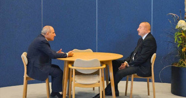 Kopenhag'da Aliyev ve Paşinyan'dan Barış Mesajları