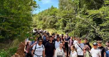 Körfez’de gençler doğa yürüyüşünde buluştu
