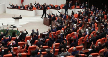 Koronavirüs TBMM'de Etkisini Arttırıyor