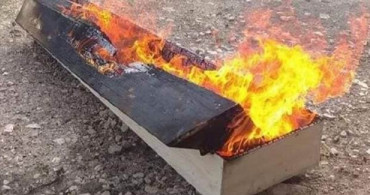 Koronavirüsten Hayatını Kaybetti, Tabutu Yakıldı