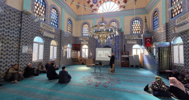 Köşk'te Hac Adaylarına Eğitim Semineri Düzenlendi