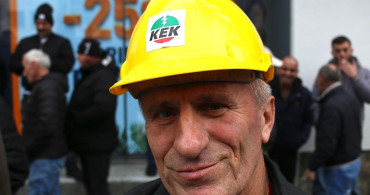 Kosova Enerji Kurumu Çalışanları Maaş Artışı İçin Gösteri Düzenledi