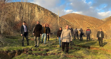Koyulhisar'da Heyelan: Ekipler Çalışmalara Başladı