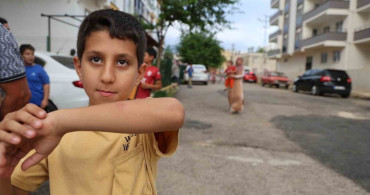 Kozan'da kanalizasyon sorunu mahalle sakinlerini etkiliyor