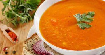 Kremalı Domates Çorbası Nasıl Yapılır? Kremalı Domates Çorbası Tarifi