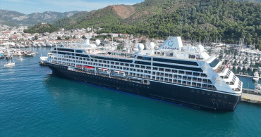 Kruvaziyer Turizmi: Azamara Onward Marmaris'e 650 Turist Getirdi