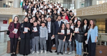 Küçük Kalemler Projesi Üçüncü Kitabı ile Okurlarla Buluştu