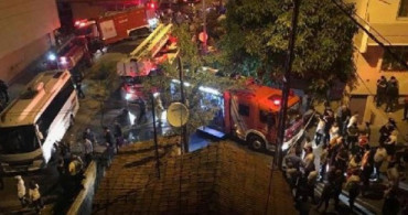 Küçükçekmece'de Çıkan Yangın Araçlara Sıçradı