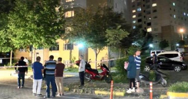 Küçükçekmece'de Cinnet Geçiren Kadın Kocasını Bıçakladı, Çocuğunu 11'nci Kattan Atmak İstedi