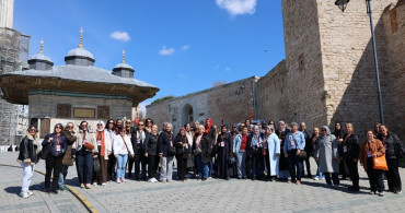 Küçükçekmece'de Kültür ve Sanat Gezilerine Devam Ediliyor