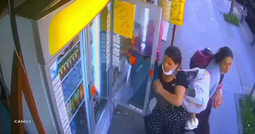 Küçükçekmece'de sokağın ortasında hırsızlık! Dolaptan yoğurt çaldılar: O anlar kameralara yansıdı