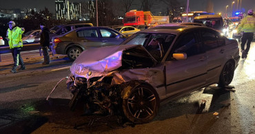 Küçükçekmece'de Zincirleme Trafik Kazası: 1 Yaralı