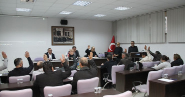 Kula Belediye Meclisi 2025 Faaliyet Raporunu Reddetti