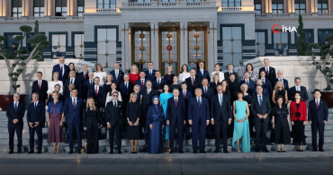 Külliye'de tarihi NATO resepsiyonu: Liderlerle aile fotoğrafı çekildi