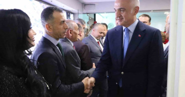 Kültür ve Turizm Bakanı Ersoy'dan AK Parti Eskişehir İl Başkanlığı'na Ziyaret