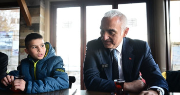 Kültür ve Turizm Bakanı Ersoy'dan Çocuklarla Kız Kulesi Buluşması
