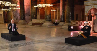 Bakan Ersoy: Ayasofya-i Kebir Camii Şerifi Titizlikle Korunacak
