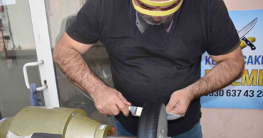 Kurban Bayramı İçin Bıçak Ustalarının Koşuşturması