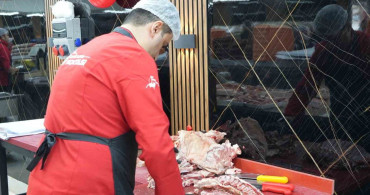 Kurban Bayramı Öncesi Uygun Fiyatlı Et Satışına Yoğun İlgi