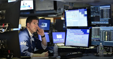 Küresel Piyasalar Belirsizlikte: Orta Doğu Gerilimi ve PMI Verileri Gündemde!