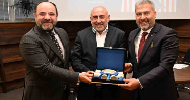 Küresel Sistemin Geleceği Anadolu Üniversitesi'nde Tartışıldı