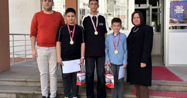 Kuruçay Ortaokulu, Akıl ve Zeka Oyunları Turnuvası’nda Öne Çıktı