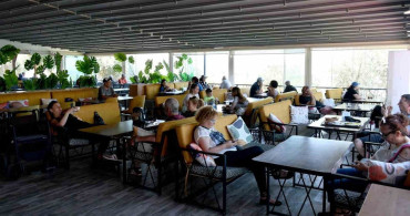 Kuşadası Belediyesi’nin turistik tesisleri ilgi görüyor