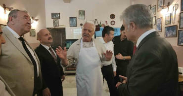 Kuşadası'nda Esnaf Ziyareti: Vali Varol ve KUTO Eşlik Etti