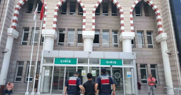 Kuşadası'nda jet-ski ile kaçmaya çalışan göçmen kaçakçısı yakalandı