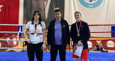 Kütahya Belediyespor'dan Şampiyonlukla Döndü