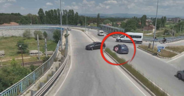 Kütahya emniyeti'nden uyarı: Hatalı u dönüşü yapan sürücüler kamerada