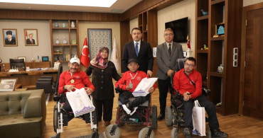 Kütahya Valisi Musa Işın, Boccia Sporcularını Tebrik Etti